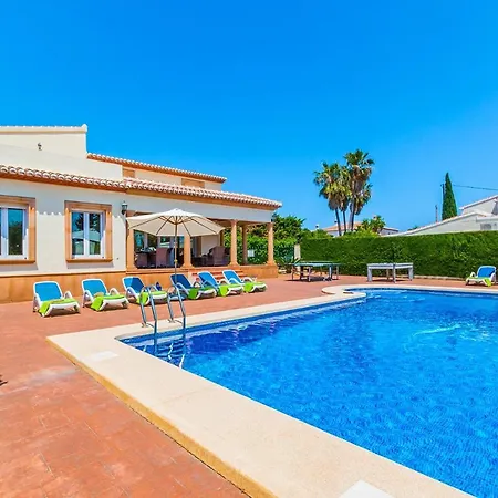 Villa Alvaro By
