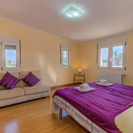 Alvaro By Γιαβέα